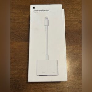 Apple Lightning to Digital AV Adapter
